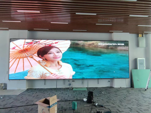 汤旺河P1.53led小间距屏安装案例